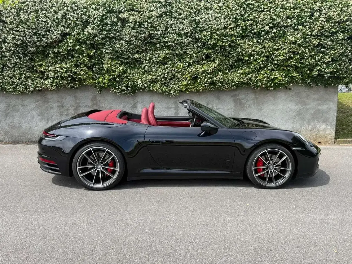 Usata Porsche 911 Carrera 4S Cabriolet 450 CV (330 kW) 2021 Nero Cabrio
