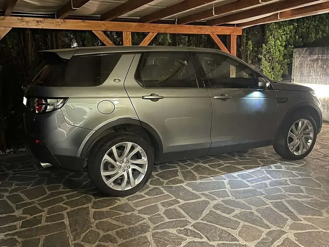 Usata Land Rover Discovery Sport SE 150 CV (110 kW) 2015 Grigio SUV
