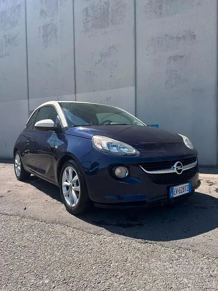 Usata Opel Adam Glam 69 CV (50 kW) 2014 Blu Utilitaria