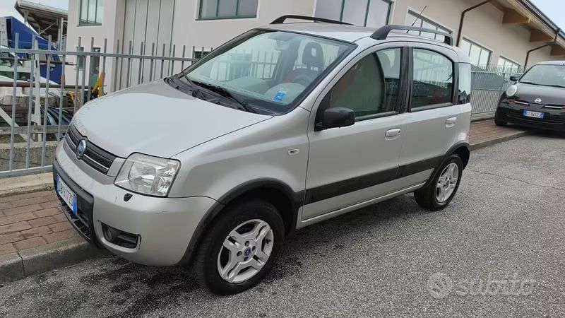Usata Fiat Panda 4x4 2006 Grigio Utilitaria
