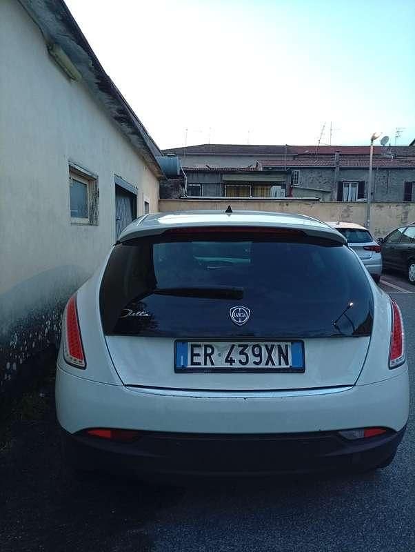Usata Lancia Delta S 120 CV (88 kW) 2013 Bianco Utilitaria