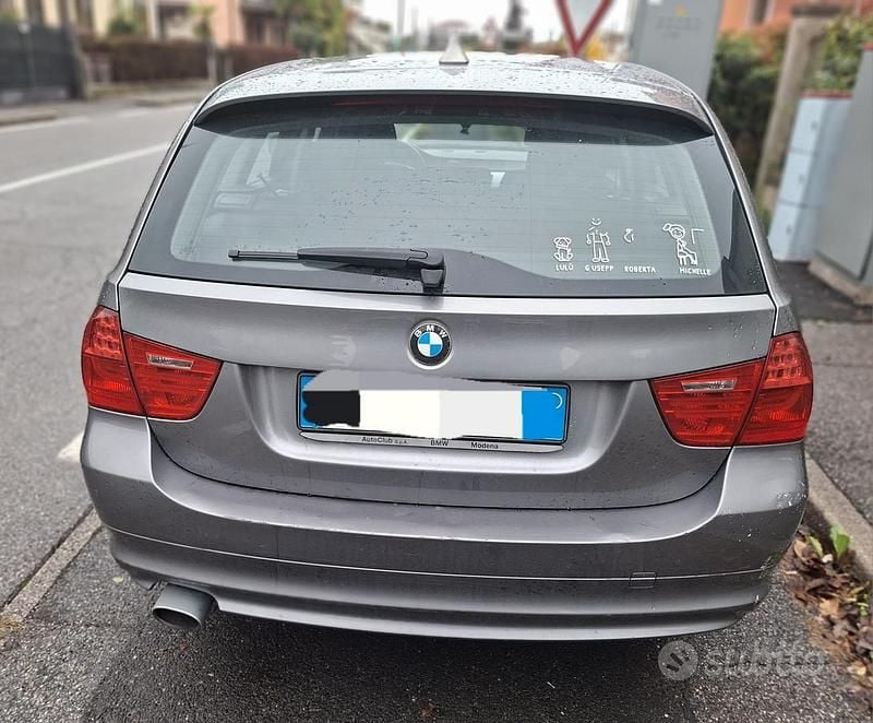 Usata BMW 320 184 CV (135 kW) 2010 Grigio Station wagon