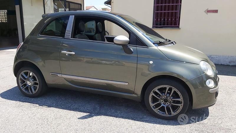 Usata Fiat 500 75 CV (55 kW) 2010 Verde