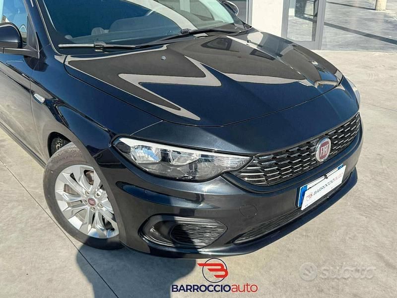 Usata Fiat Tipo Lounge 120 CV (88 kW) 2018 Blu Station wagon