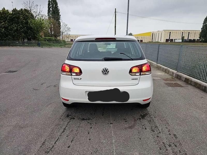 Usata VW Golf VI Highline 102 CV (75 kW) 2010 Bianco Utilitaria
