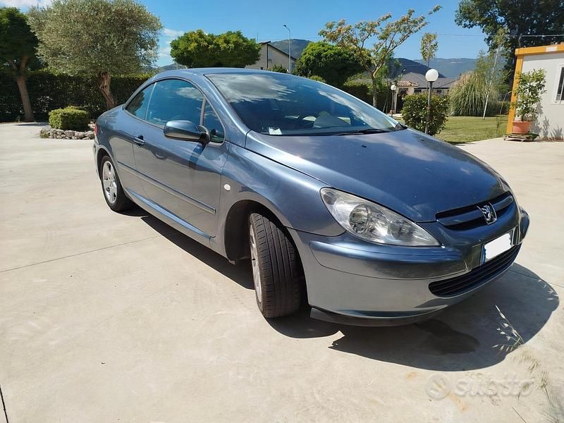 Usata Peugeot 307 CC 109 CV (80 kW) 2004 Cabrio