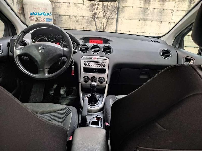 Usata Peugeot 308 Comfort 90 CV (66 kW) 2008 Berlina