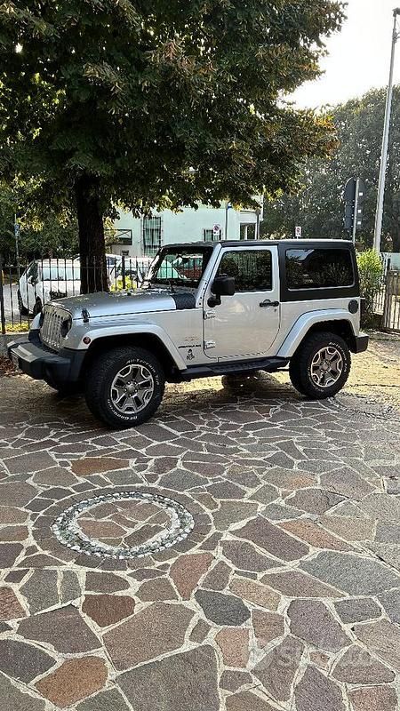 Usata Jeep Wrangler Sahara 2012 Grigio SUV
