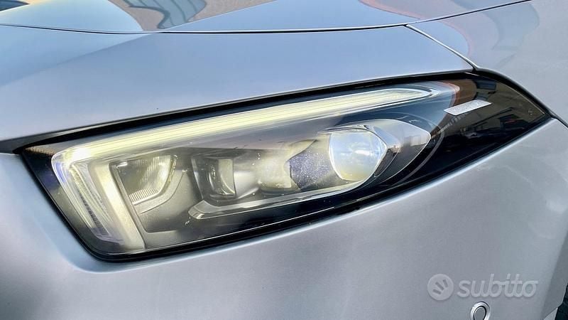 Begagnad Mercedes A250 Premium 224 HK (164 kW) 2020 Grå Sedan