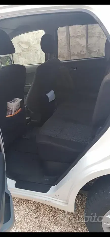 Usata Daihatsu Terios 105 CV (77 kW) 2010 Bianco SUV