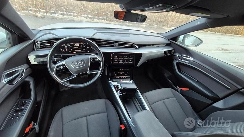 Usata Audi e-tron Comfort 264 kW (360 CV) 2019 Bianco SUV