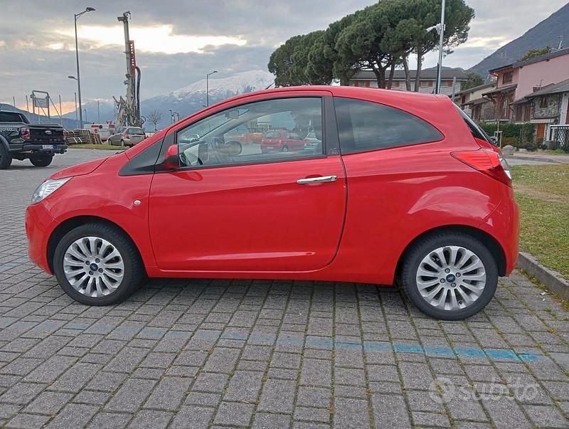 Usata Ford Ka 69 CV (50 kW) 2016 Rosso Utilitaria