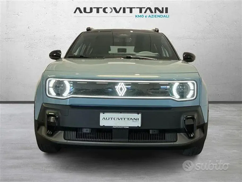 Usata Renault 4 E-Tech Iconic 77 kW (106 CV) 2025 Azzurro SUV