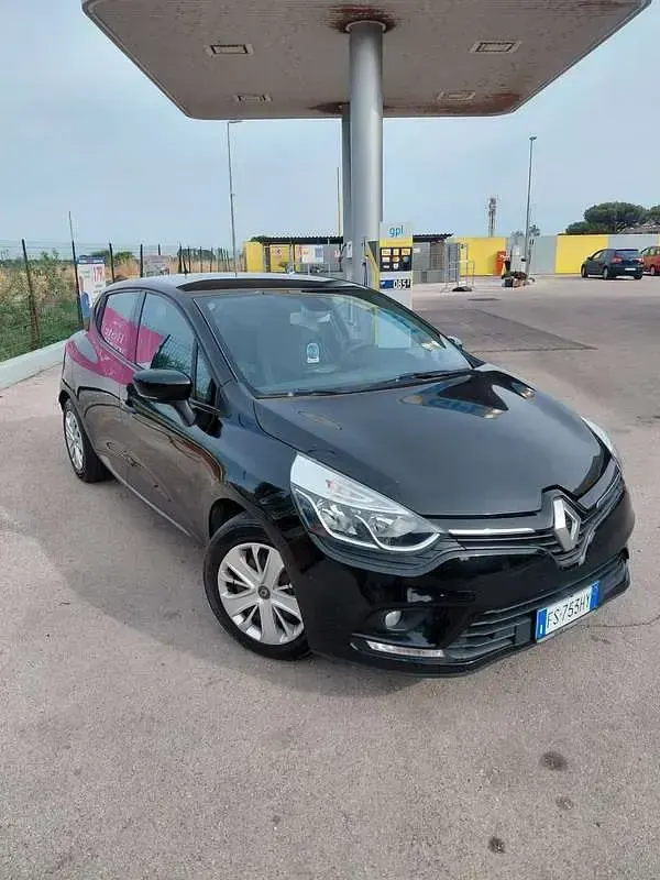 Usata Renault Clio IV Life 75 CV (55 kW) 2018 Berlina