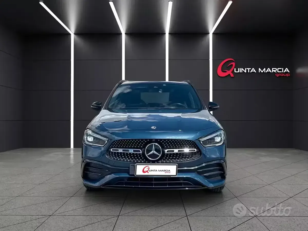 Usata Mercedes GLA220 Premium 190 CV (139 kW) 2022 Bluazzurro SUV