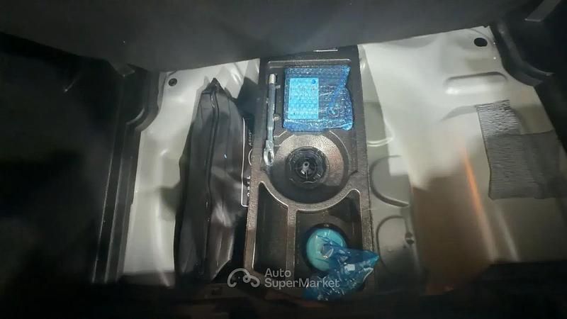 Usata Opel Crossland X Elegance 110 CV (80 kW) 2024 Gray SUV