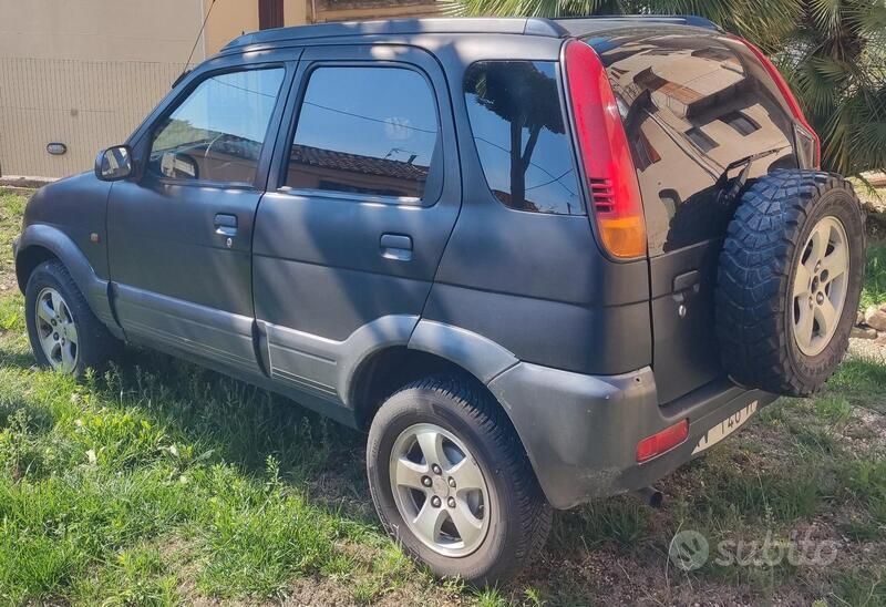 Usata Daihatsu Terios 1998 Nero SUV