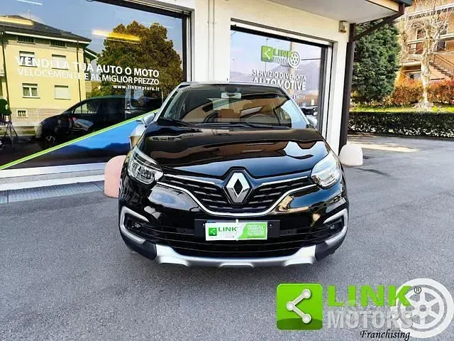 Usata Renault Captur Zen 90 CV (66 kW) 2018 Nero SUV