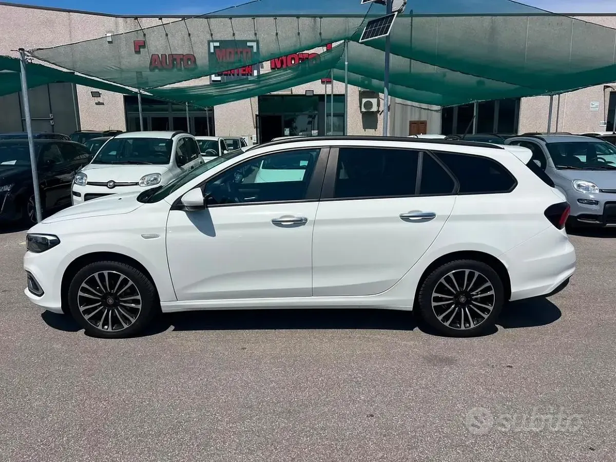 Usata Fiat Tipo City Life 131 CV (96 kW) 2022 Bianco Station wagon