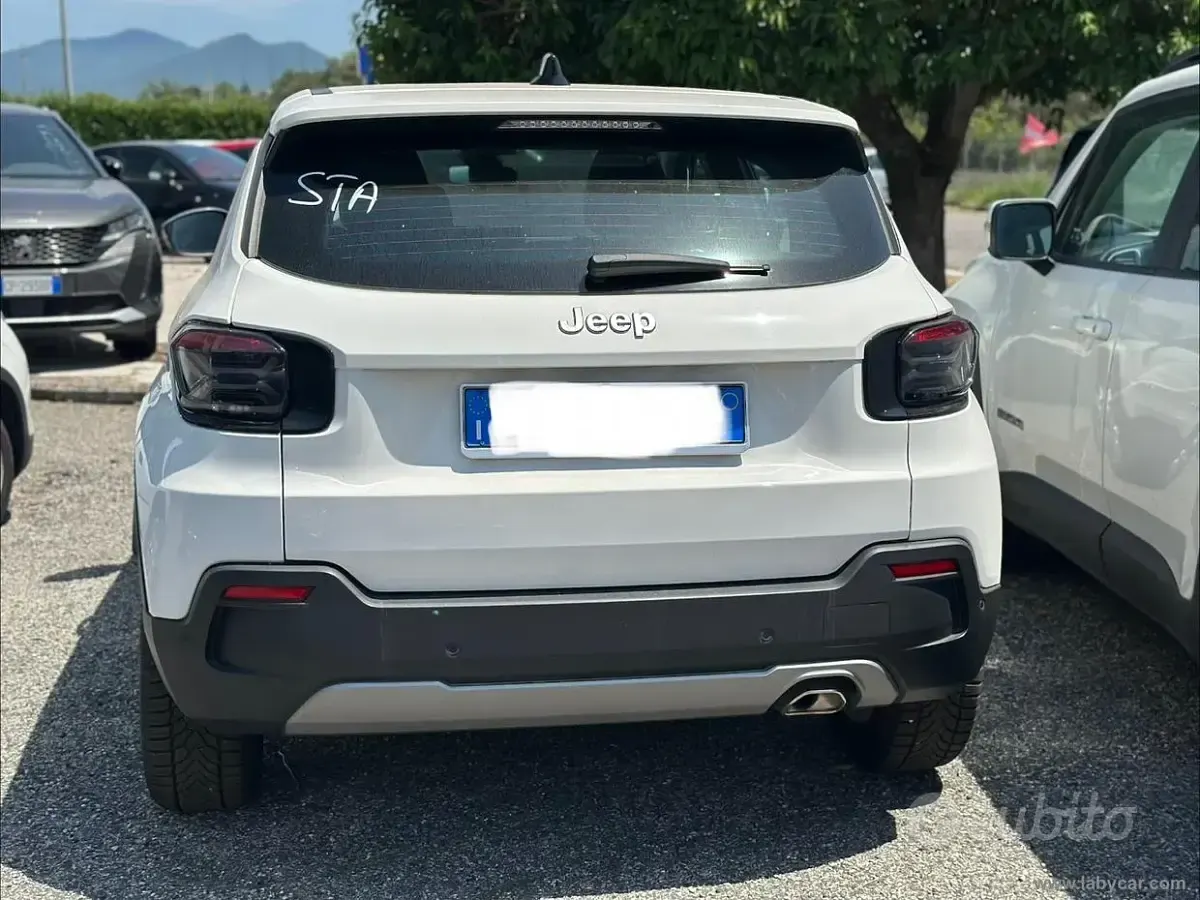 Usata Jeep Avenger Altitude 101 CV (74 kW) 2023 Bianco SUV