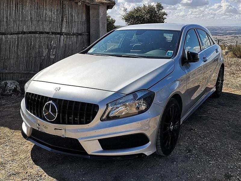 Usata Mercedes A200 Premium 136 CV (100 kW) 2014 Argento Berlina