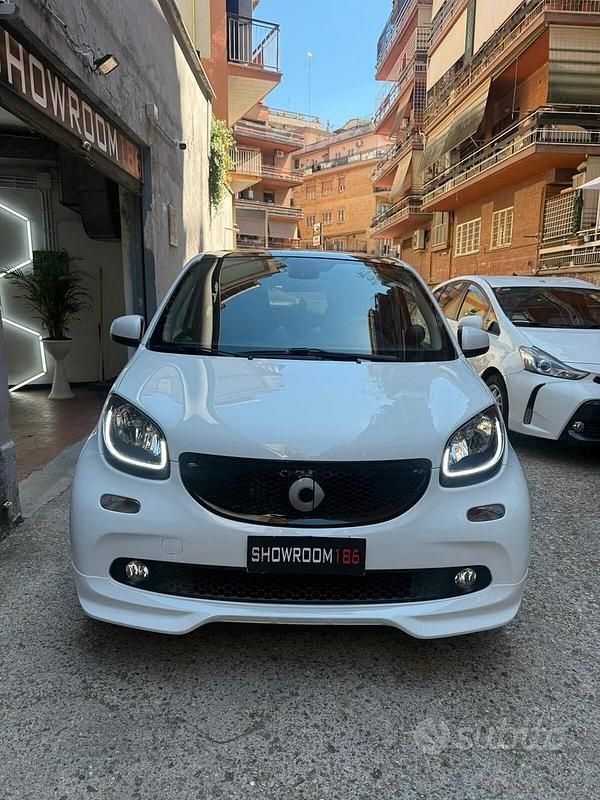 Usata Smart ForFour Brabus 109 CV (80 kW) 2018 Bianco Utilitaria