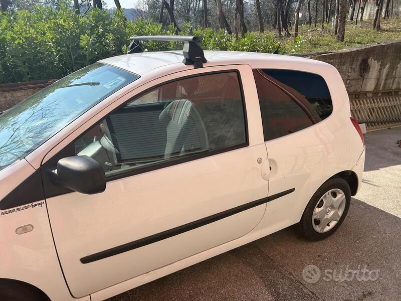 Bianco Usata 2012 Renault Twingo Due volumi | 1500 € (Super prezzo) - Immagine 1/4