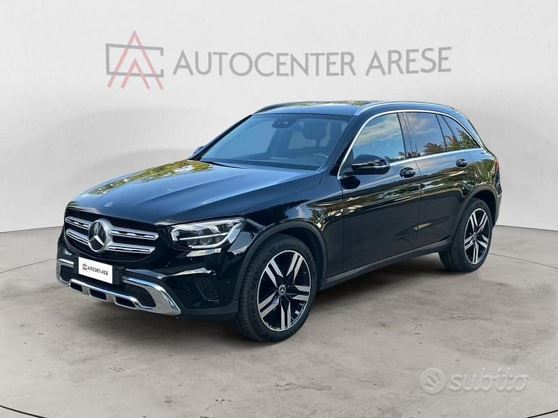 Nero metallizzato Usata 2021 Mercedes GLC200 Business SUV | 28.500 € (Ottimo prezzo) - Immagine 1/3