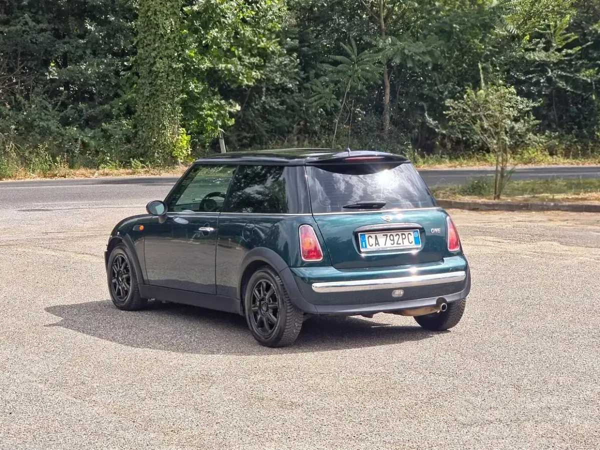 Usata Mini ONE 90 CV (66 kW) 2002 Verde Utilitaria
