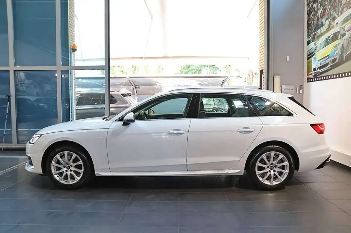 Usata Audi A4 Advanced Plus 163 CV (119 kW) 2024 Bianco Station wagon