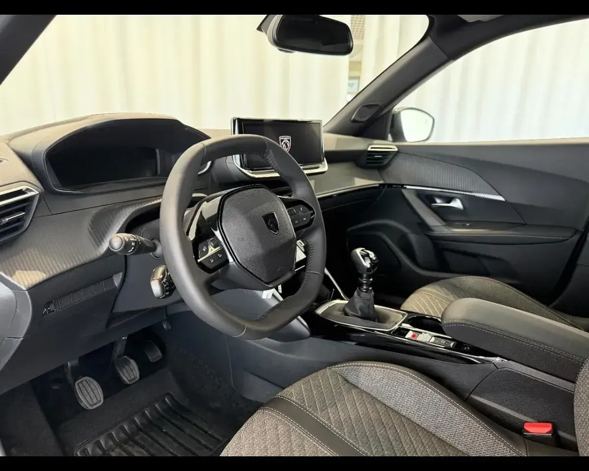Nuova Peugeot 2008 Allure 100 CV (73 kW) 2026 Bianco SUV