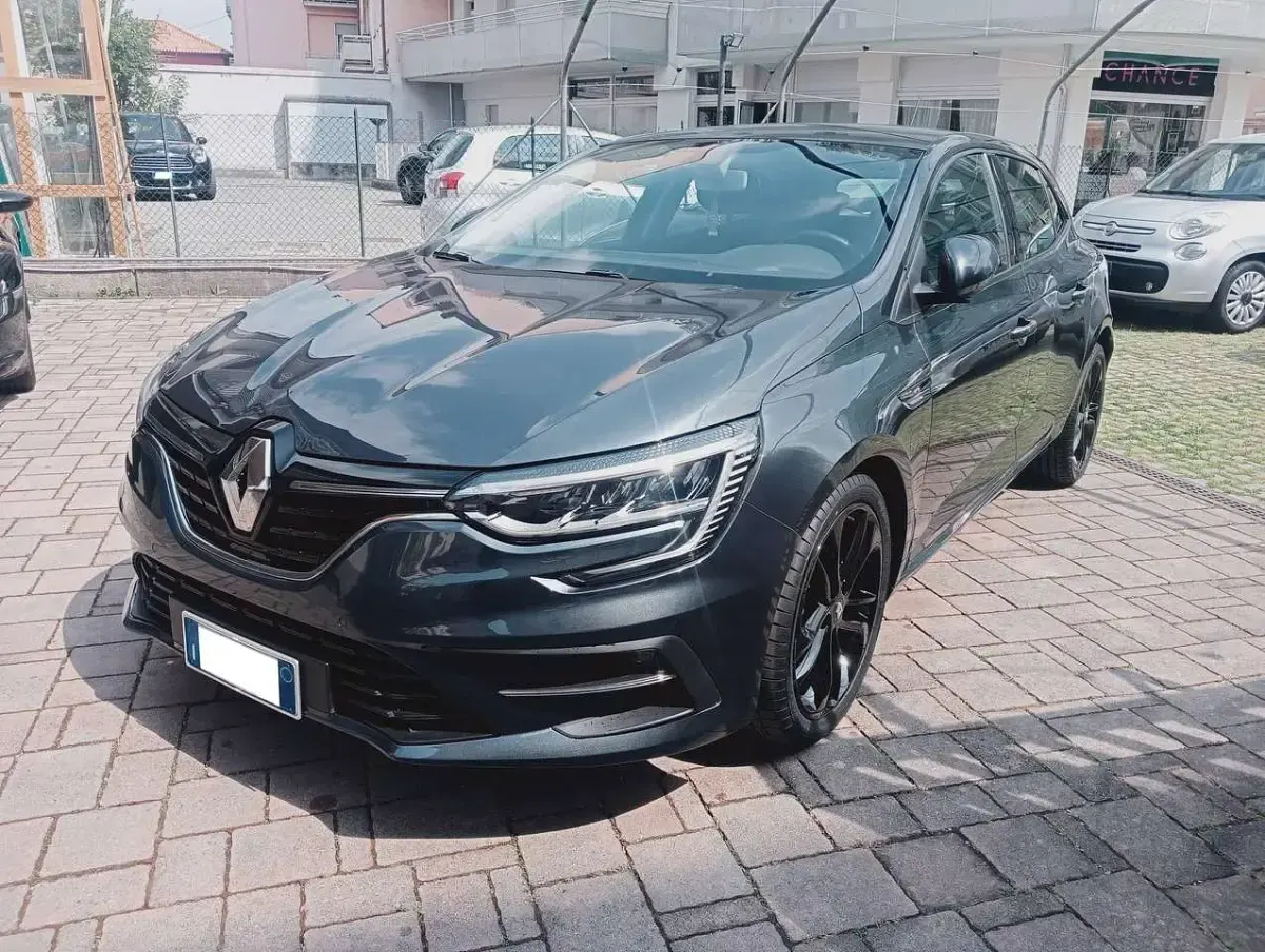 Usata Renault Mégane II Equilibre 116 CV (85 kW) 2022 Antracite met Berlina