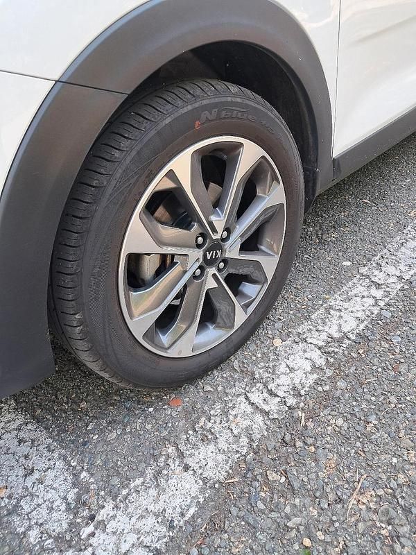 Usata Kia Stonic Style 100 CV (73 kW) 2018 Bianco SUV