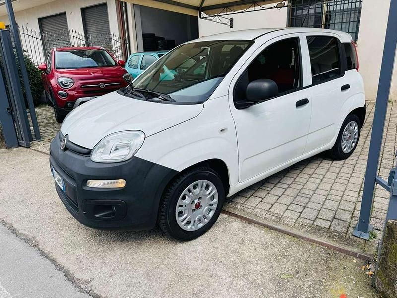 Usata Fiat Panda Pop 69 CV (50 kW) 2020 Bianco Utilitaria
