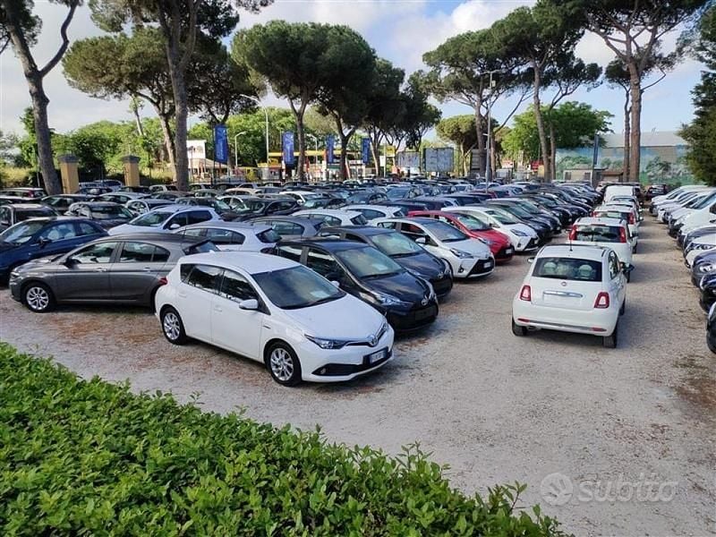 Usata Citroën C3 Feel 110 CV (80 kW) 2022 Grigio metallizzato Utilitaria