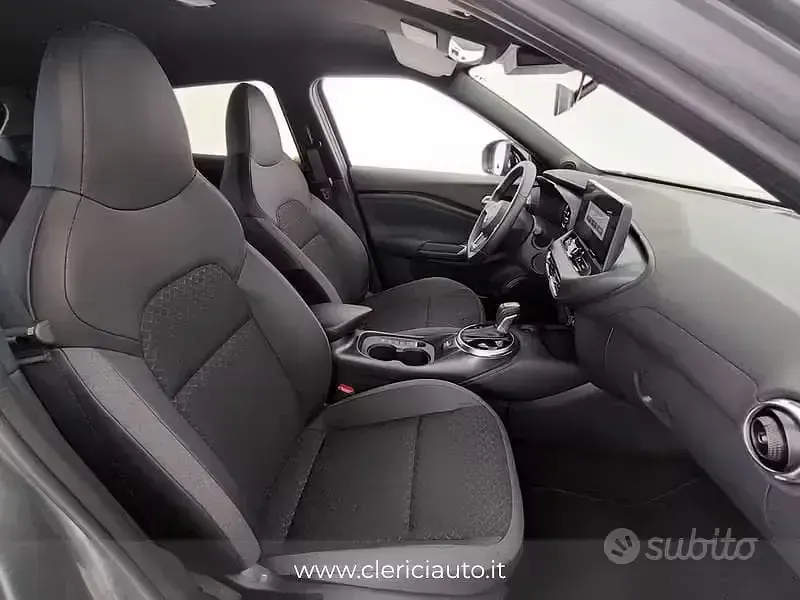 Usata Nissan Juke N-Connecta 143 CV (105 kW) 2025 Grigio SUV