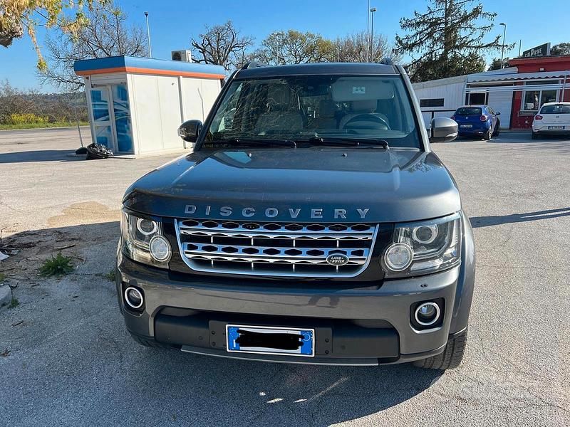 Usata Land Rover Discovery 4 HSE 245 CV (180 kW) 2015 Grigio SUV