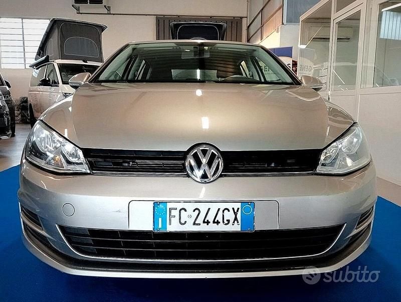 Usata VW Golf Trendline 86 CV (63 kW) 2016 Gray Berlina