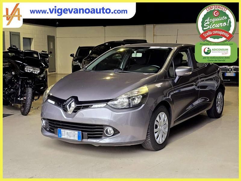 Usata Renault Clio IV 75 CV (55 kW) 2013 Grigio Berlina