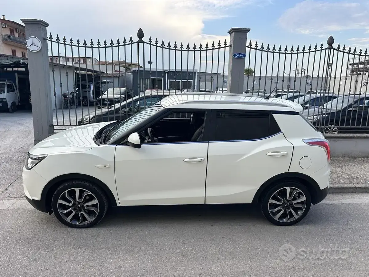 Usata SsangYong Tivoli 115 CV (84 kW) 2017 Bianco SUV