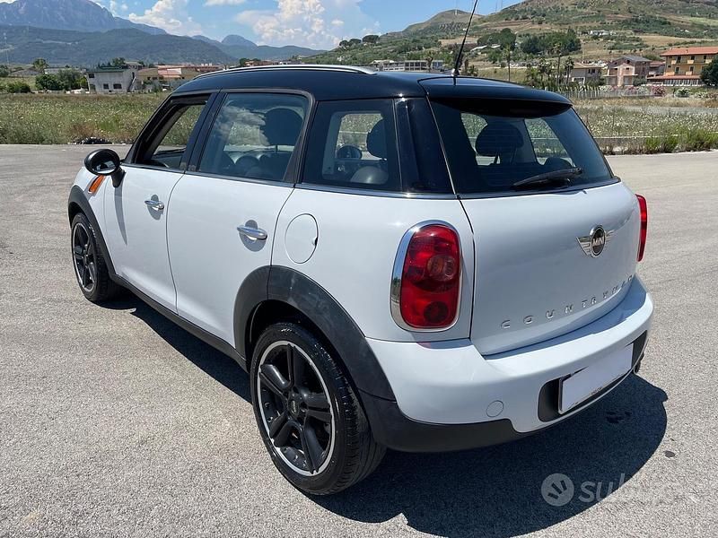 Usata Mini Cooper Coupé 90 CV (66 kW) 2012 Bianco Coupé