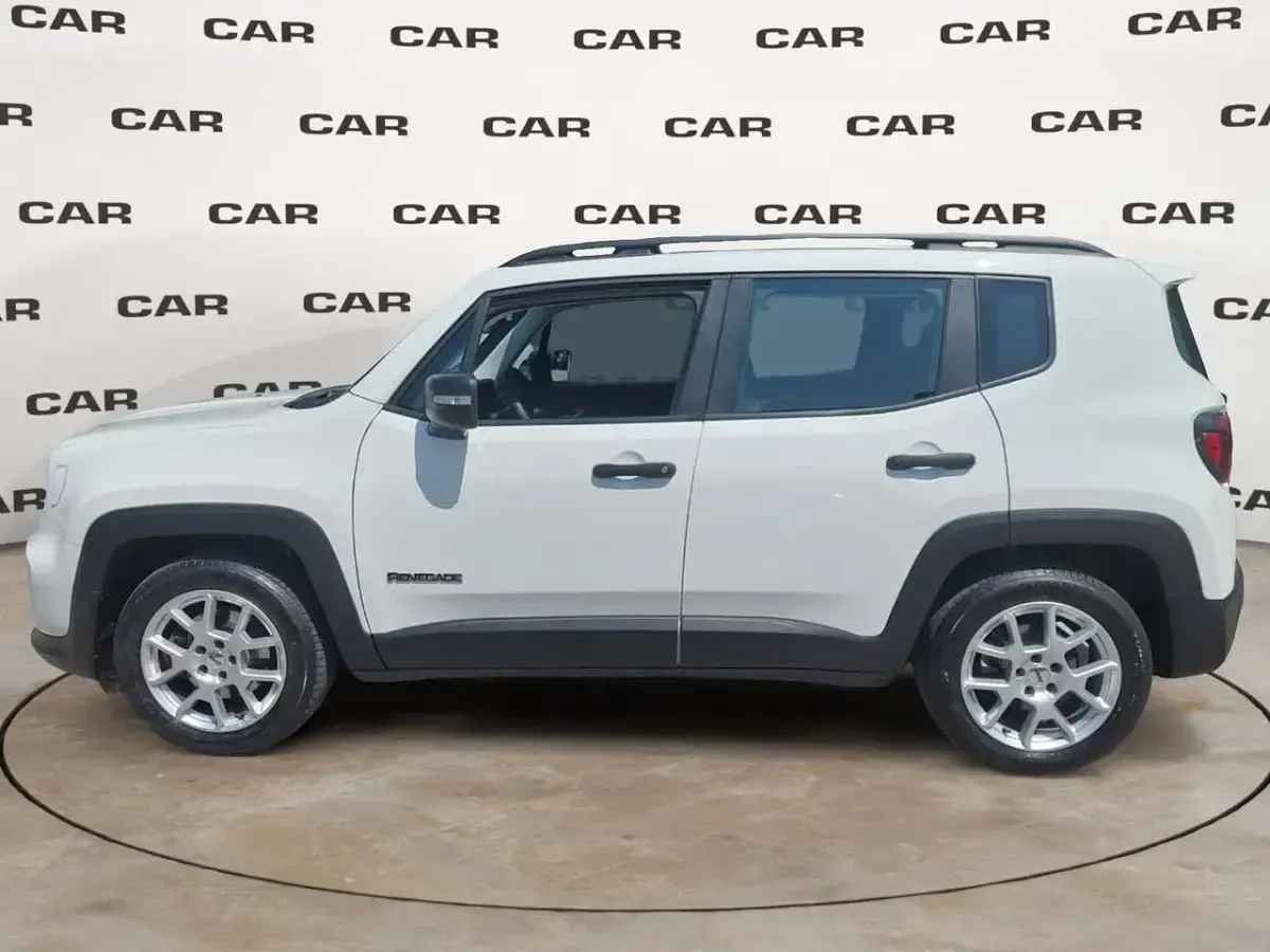 Usata Jeep Renegade Altitude 131 CV (96 kW) 2024 Bianco SUV