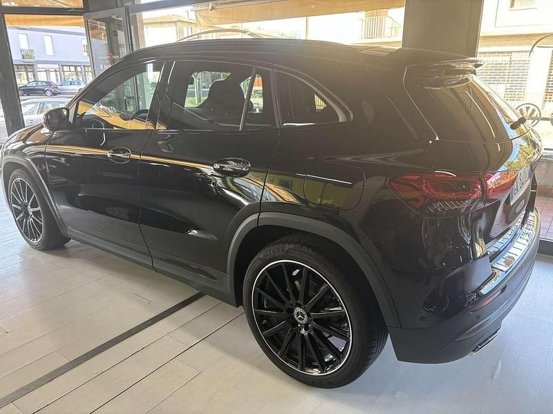 Usata Mercedes GLA200 Premium 150 CV (110 kW) 2023 Nero SUV