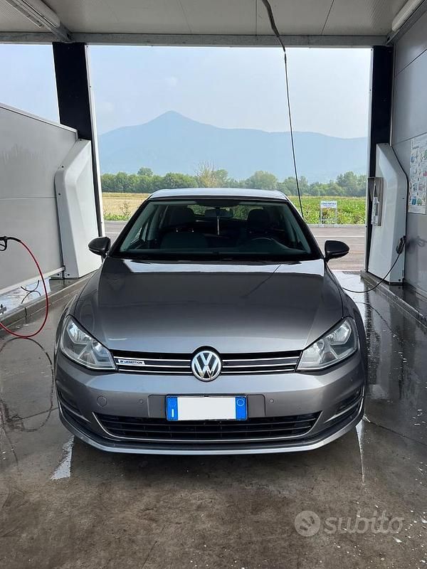 Usata VW Golf VII Comfortline 110 CV (80 kW) 2015 Grigio Berlina
