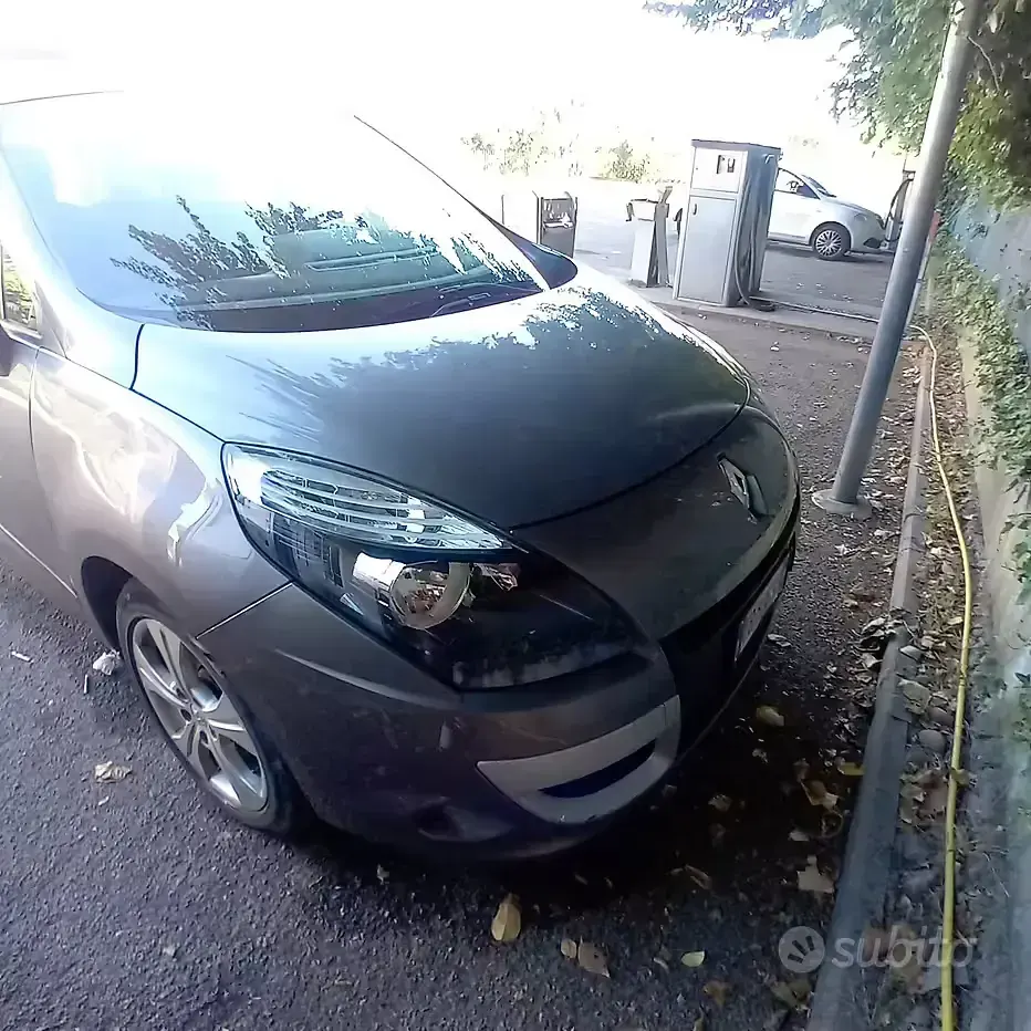 Usata Renault Scenic E-Tech 2010 Grigio