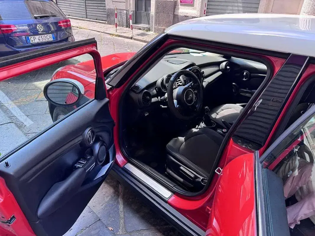 Usata Mini Cooper D 116 CV (85 kW) 2018 Rosso Utilitaria