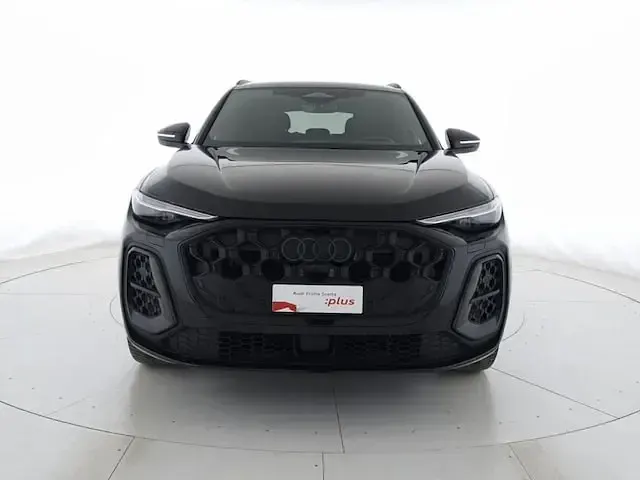 Usata Audi Q5 S-Line 204 CV (150 kW) 2025 Nero mito metallizzato SUV