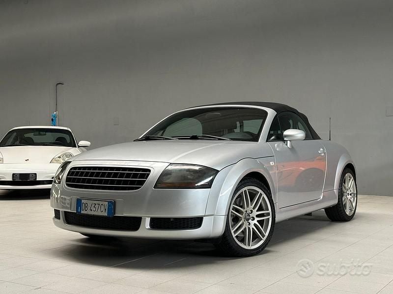 Usata Audi TT Roadster 225 CV (165 kW) 2001 Grigio Cabrio
