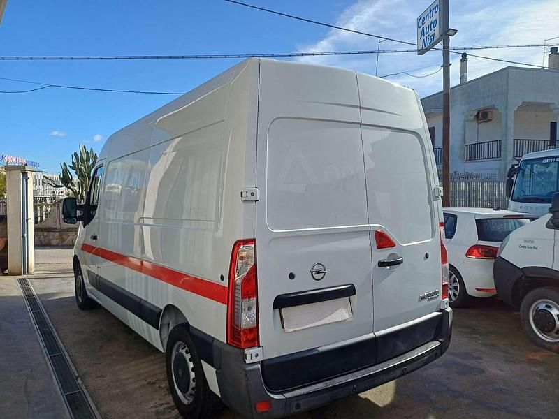Usata Opel Movano 136 CV (100 kW) 2015 Bianco Monovolume