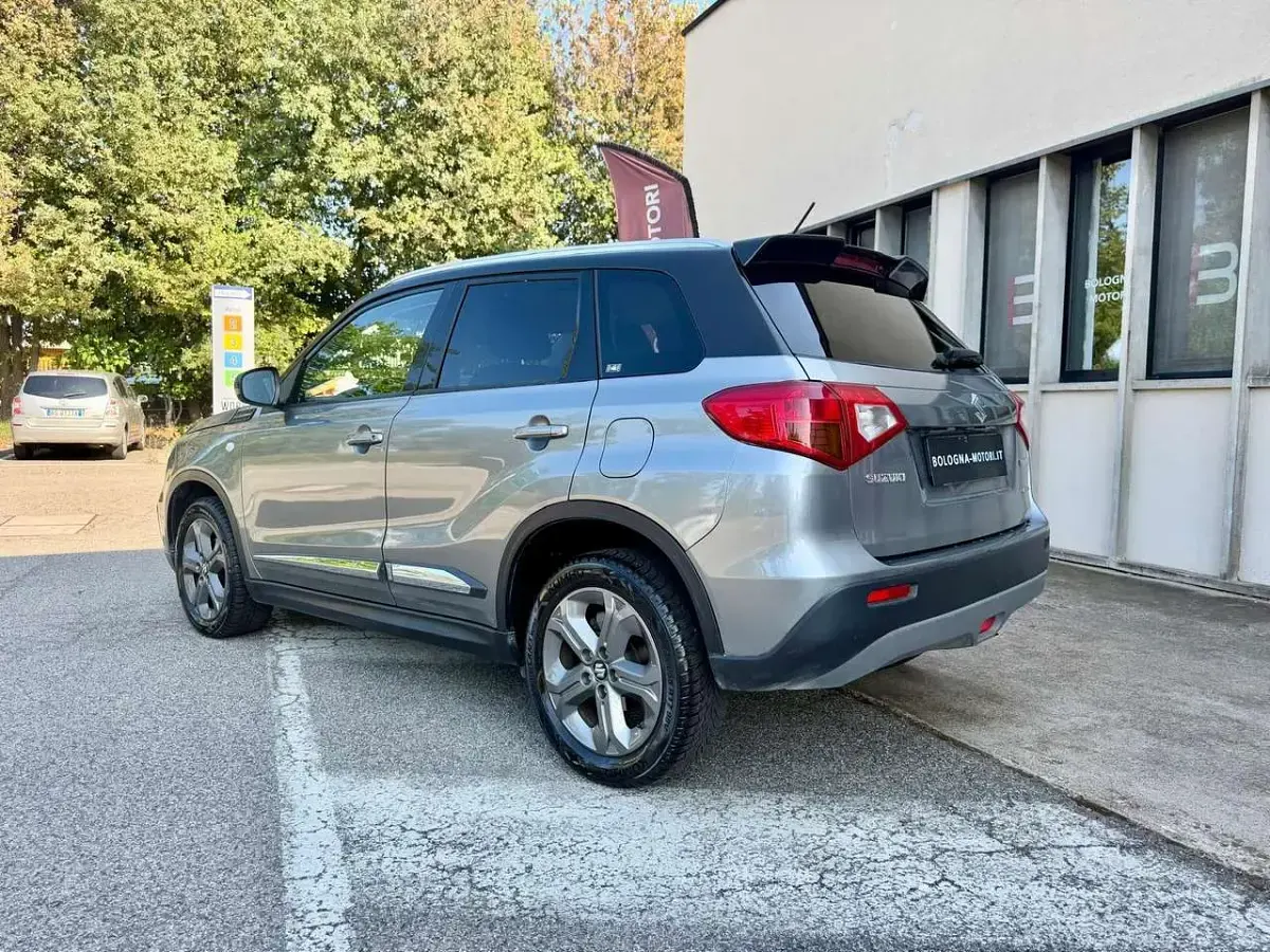 Usata Suzuki Vitara 120 CV (88 kW) 2015 Grigio SUV